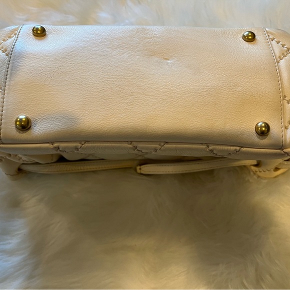 Authentic Chanel Shoulder Bag - Picture 3 of 9